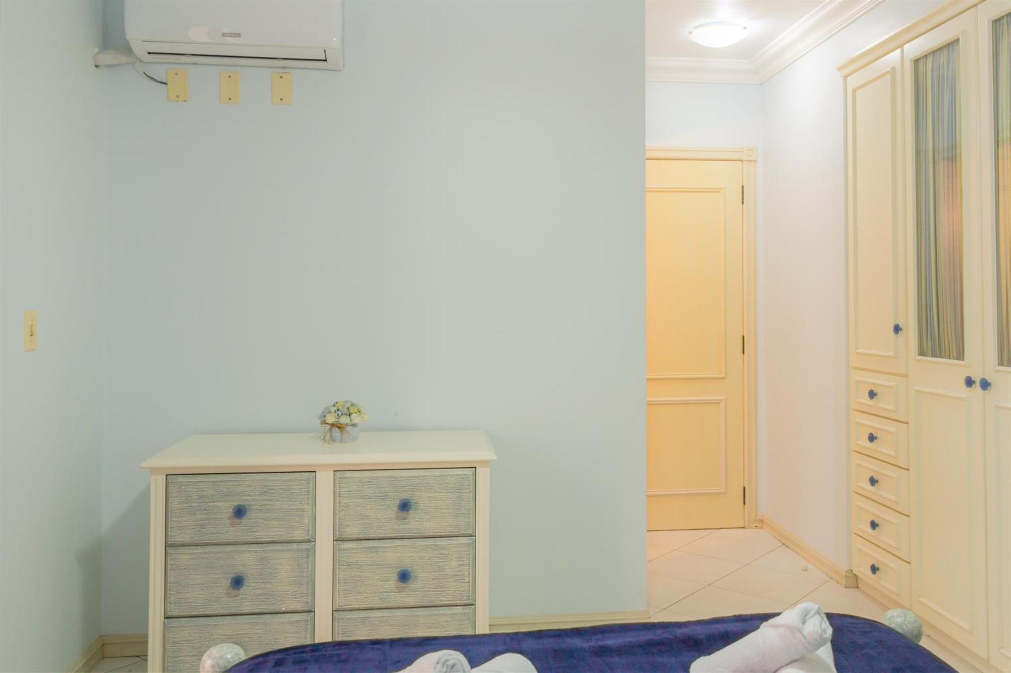 Elegancia Classica A 1 Quadra Da Em Bc N704 *