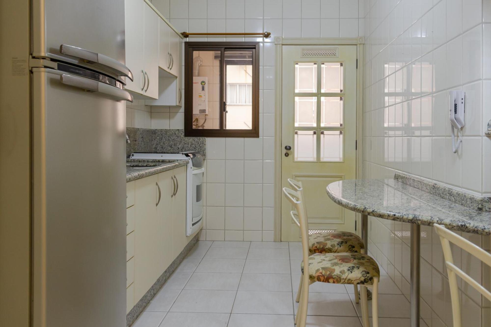 Elegancia Classica A 1 Quadra Da Em Bc N704 *